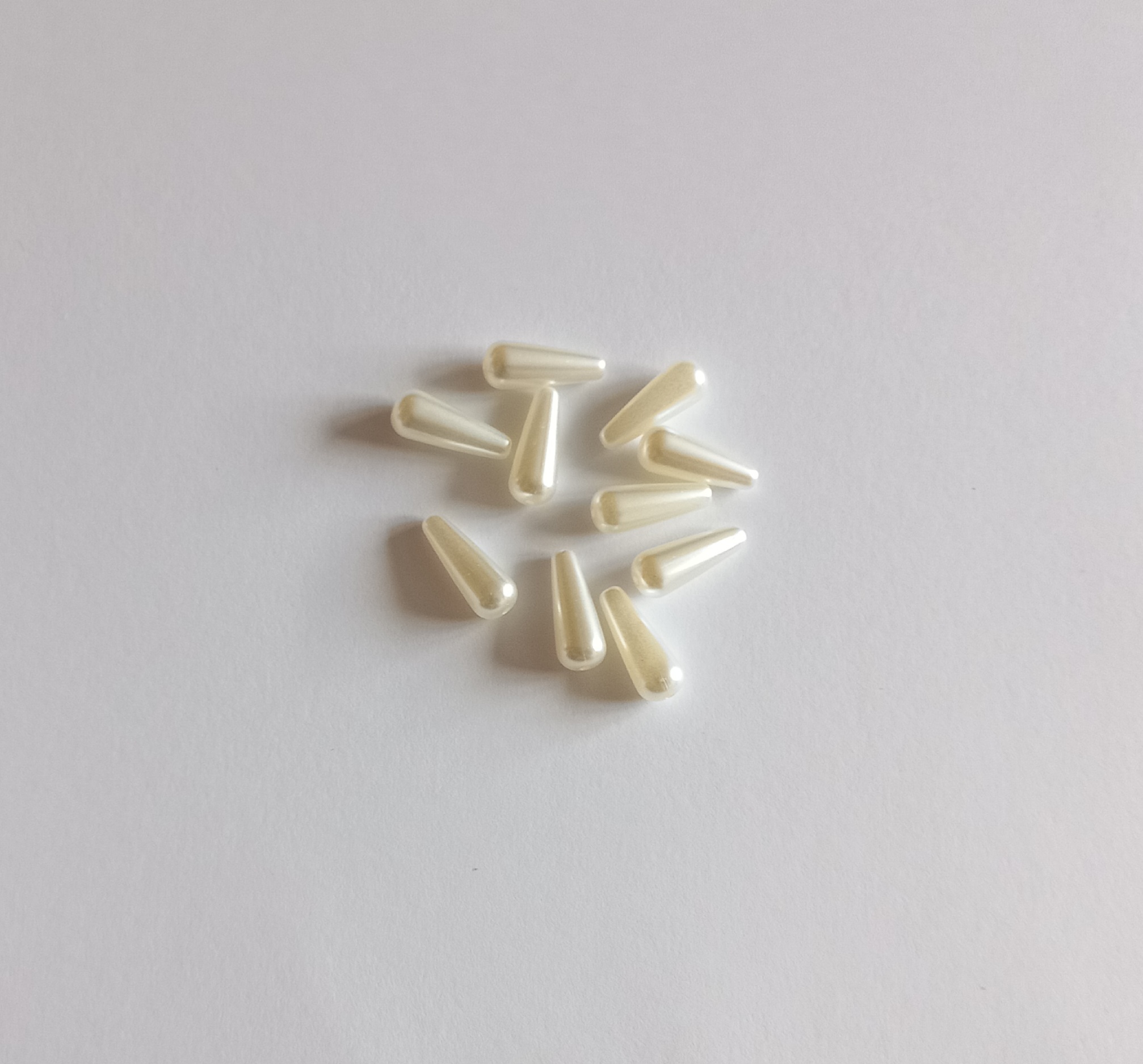 Voskované kapky - smetanově bílé, 18 mm