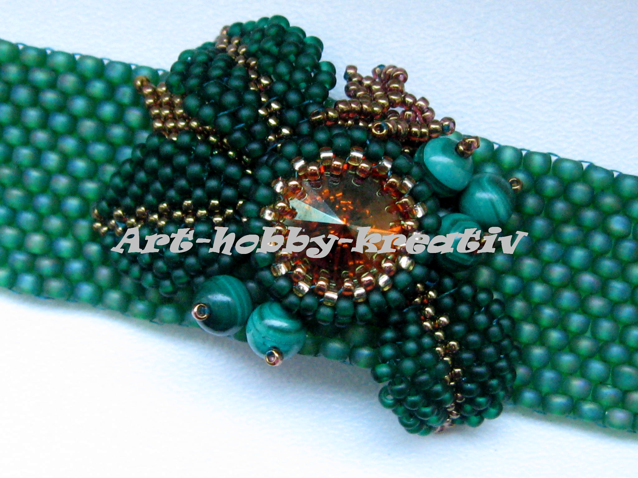 Náramek \"Lesní jezírko\"