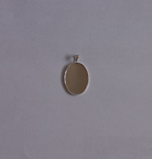 Lůžko oválné, barva stříbrná, 25 x 18 mm