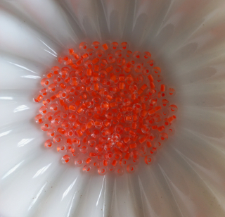 PRECIOSA rokajl s neonovým průtahem 6/0 - oranžový, 20g